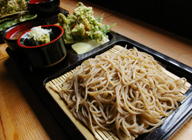 なごみ茶屋のそば